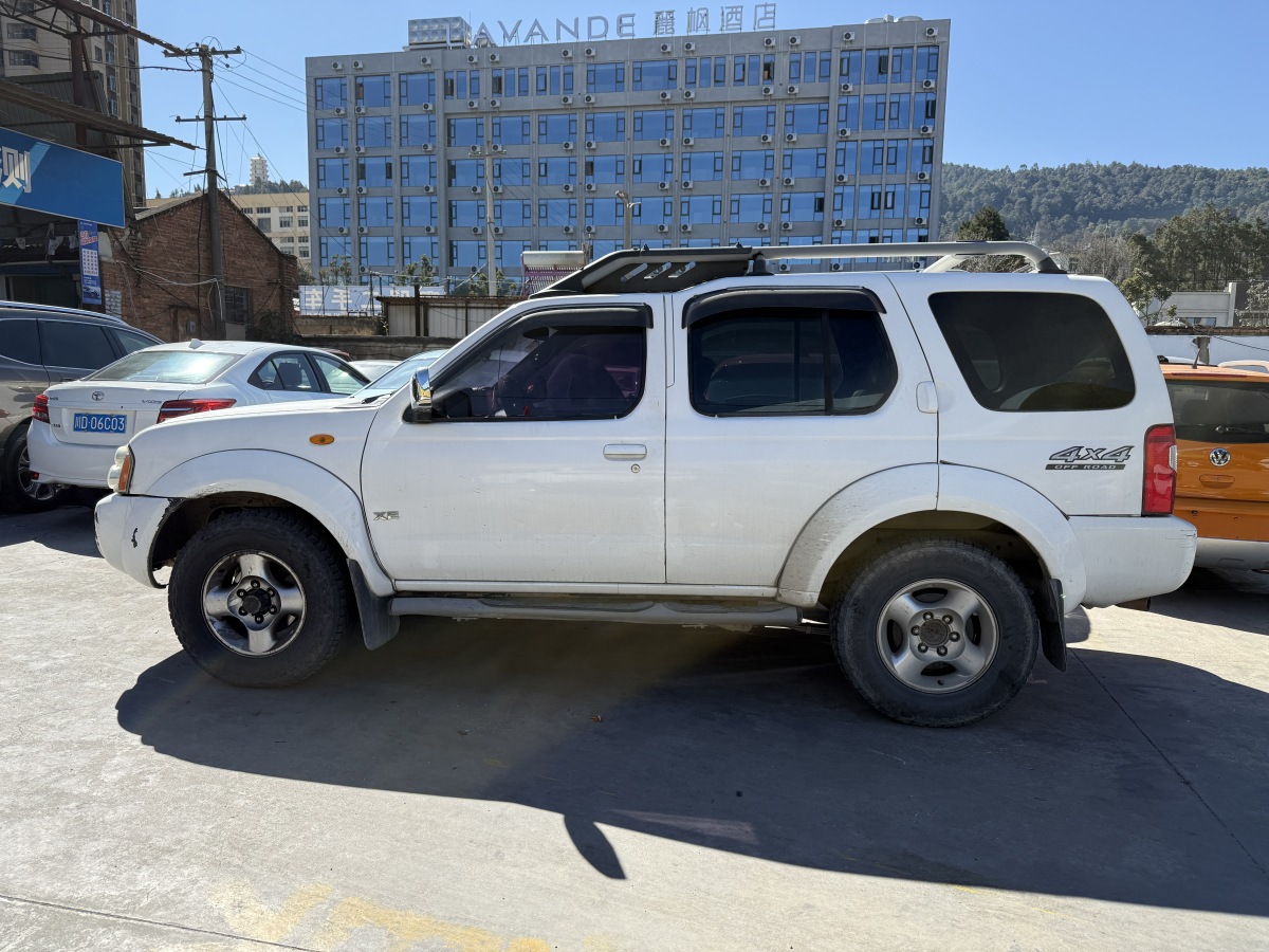 日产 日产帕拉丁 2006 汽车图片 #5