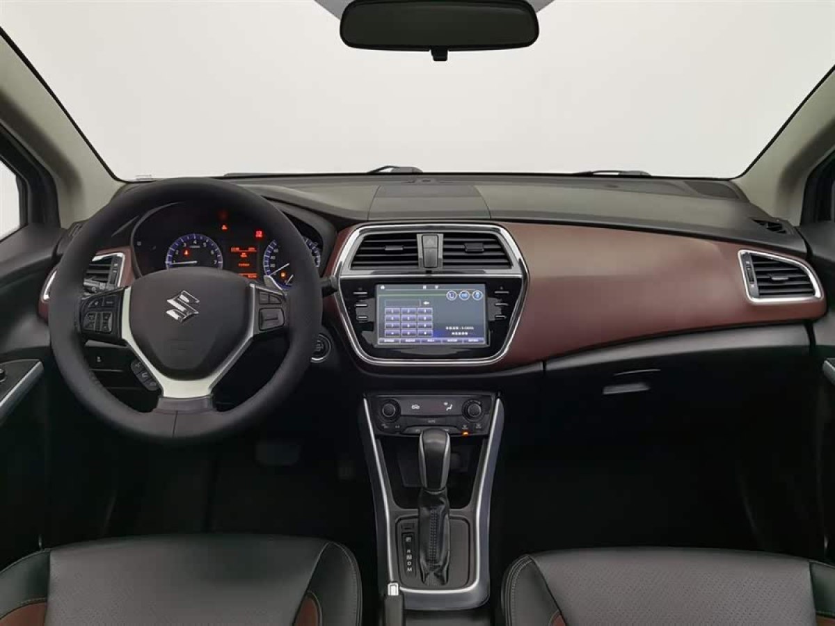 Suzuki SX4 S-CROSS 2018 imagem de carro #5