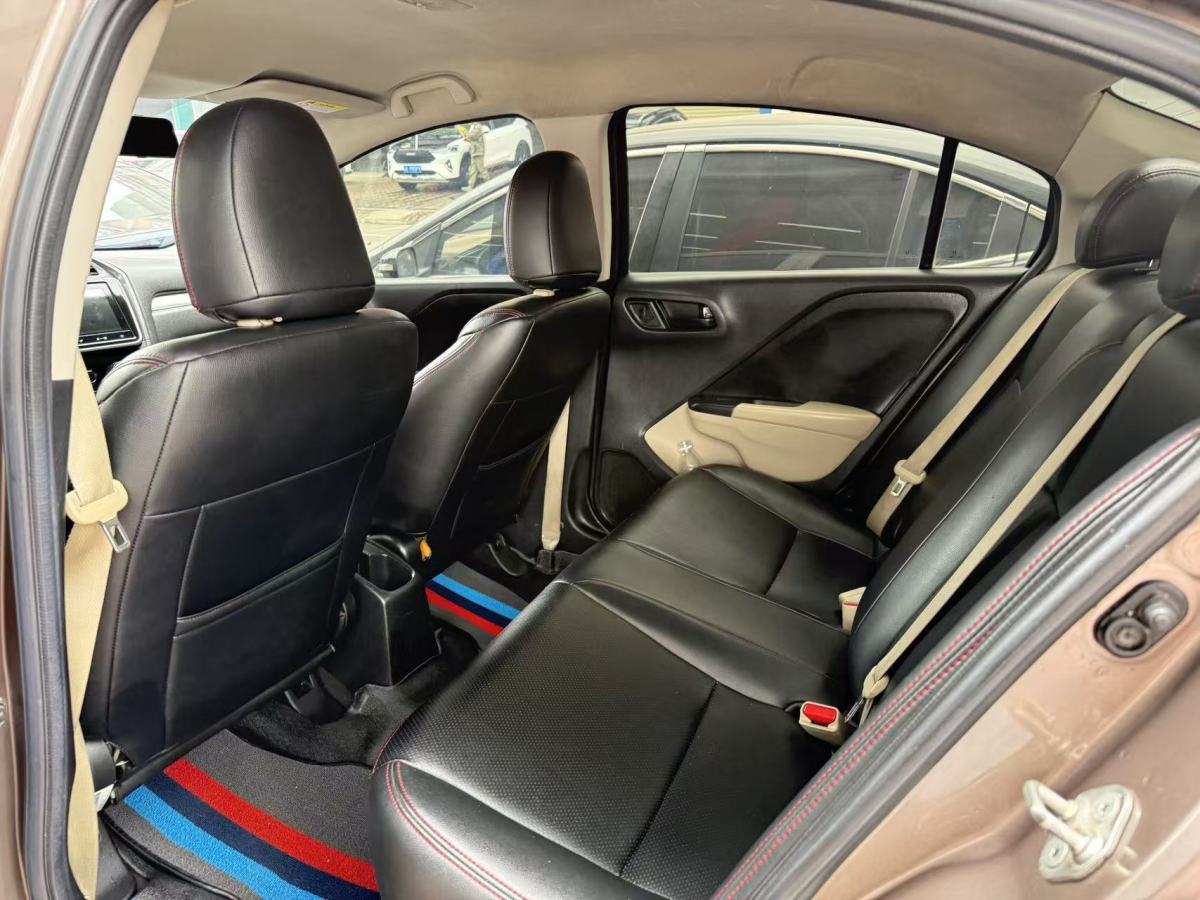 Honda Greiz 2018 car image #5