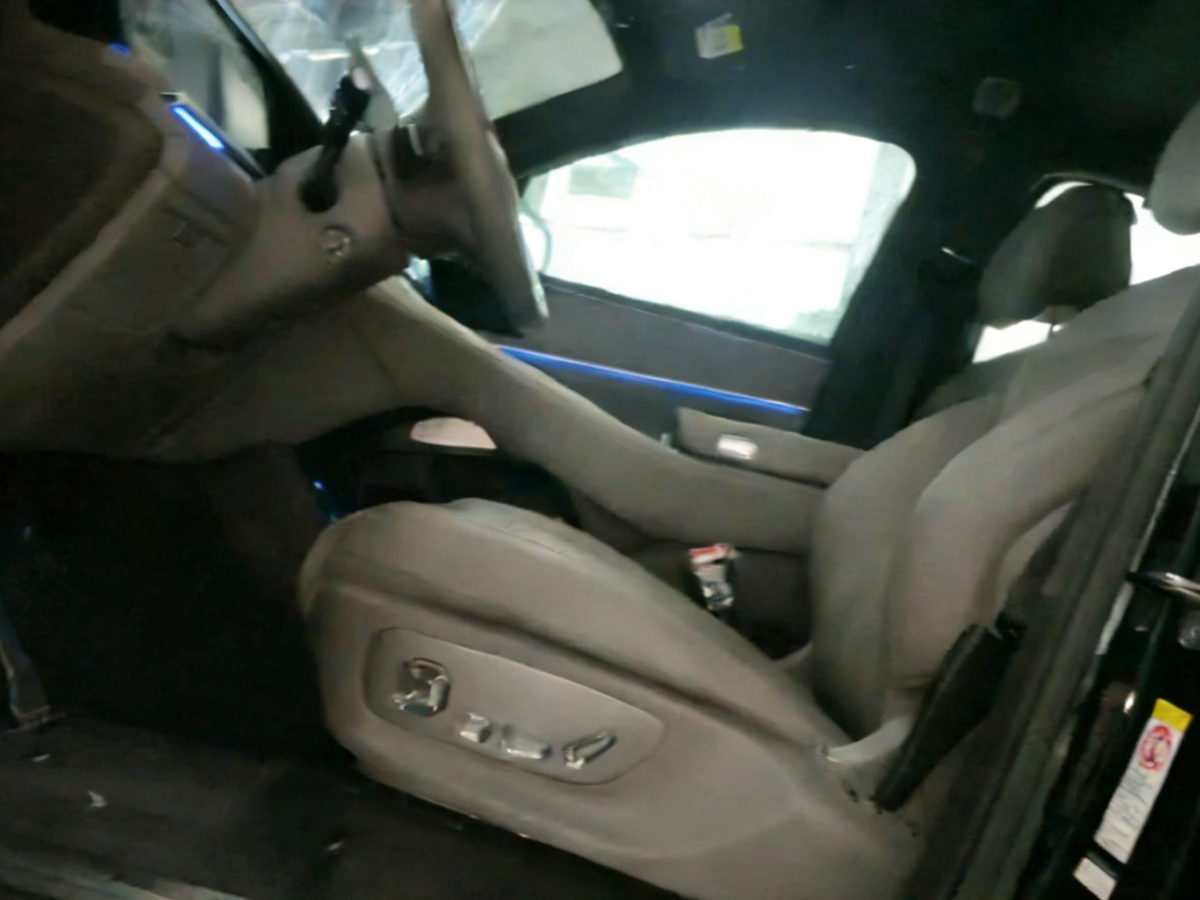 Denza N9 2025 imagem de carro #5