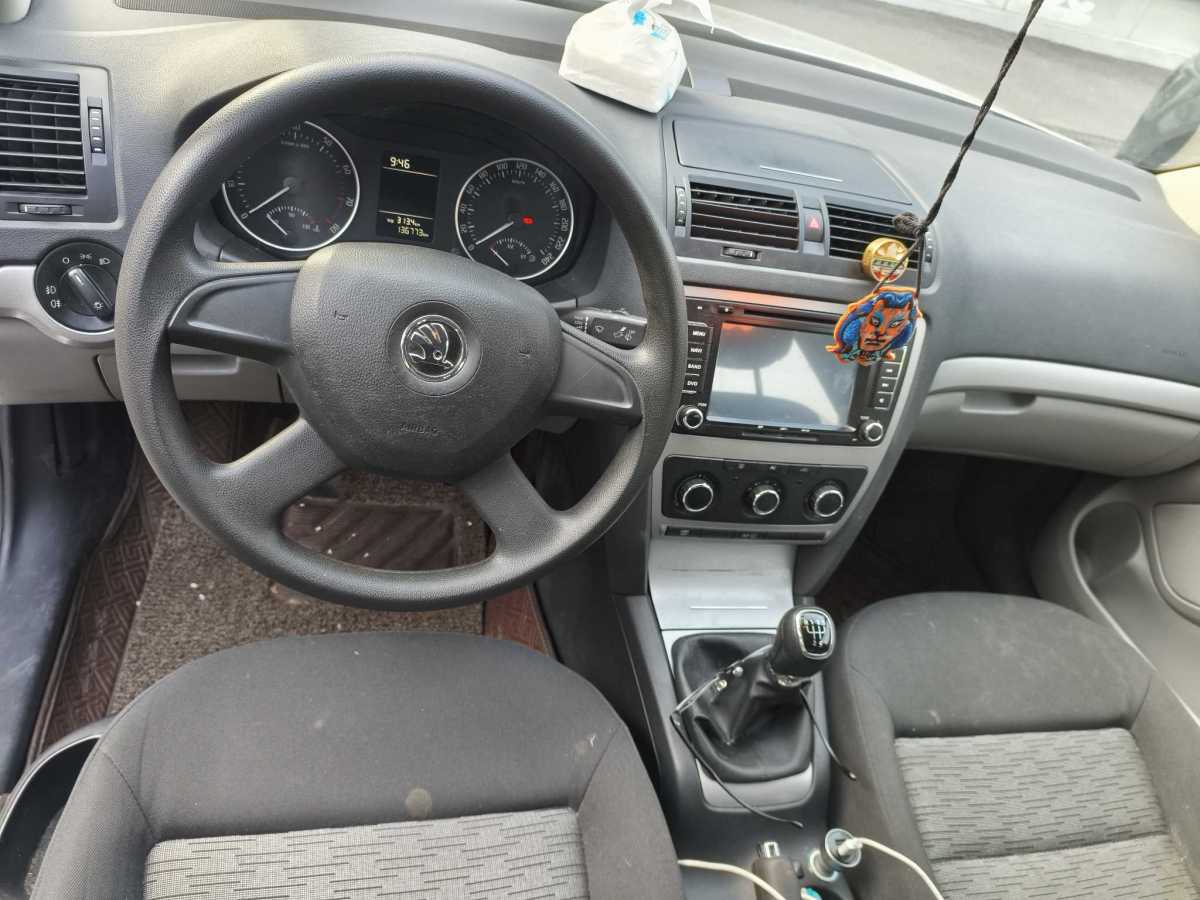 Skoda Octavia 2014 car image #5