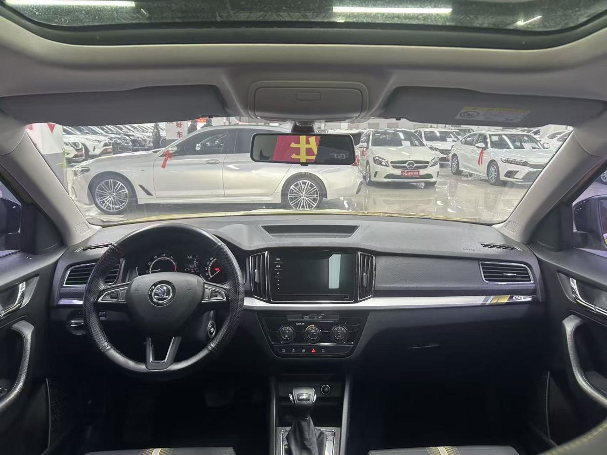 Skoda Kamiq 2019 car image #5