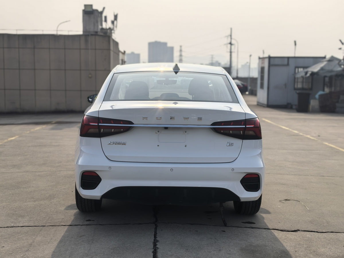 Roewe i5 2022 #5 Roewe i5 2022 car image #5