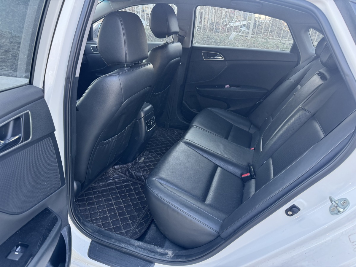 Jetour Mistra 2019 #5 Jetour Mistra 2019 car image #5