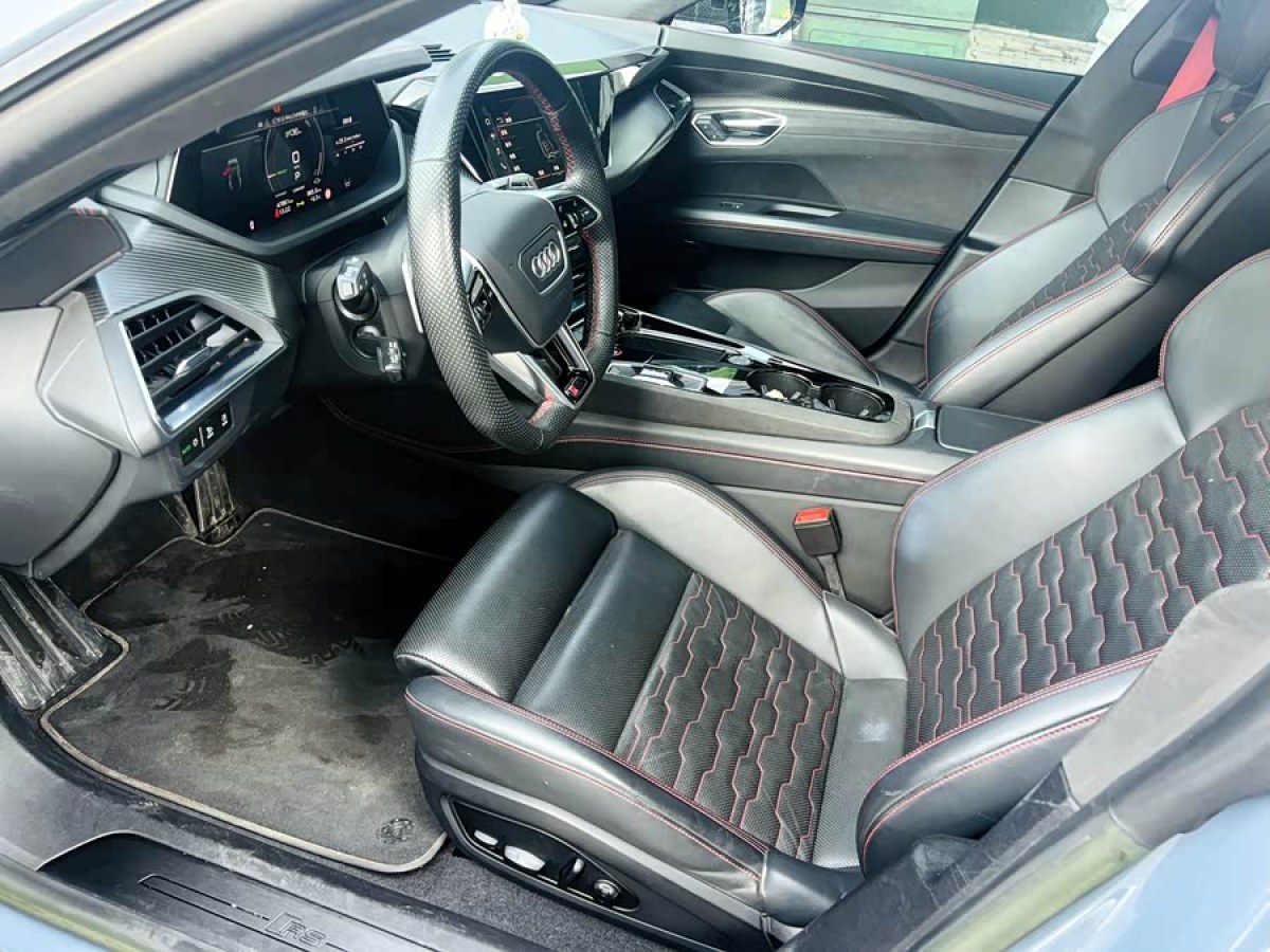 Audi RS e-tron GT 2023 car image #5