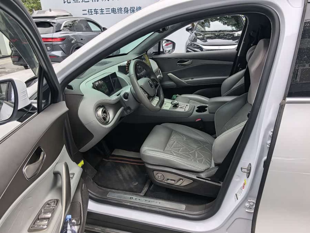 Denza N8 2023 #5 Denza N8 2023 car image #5