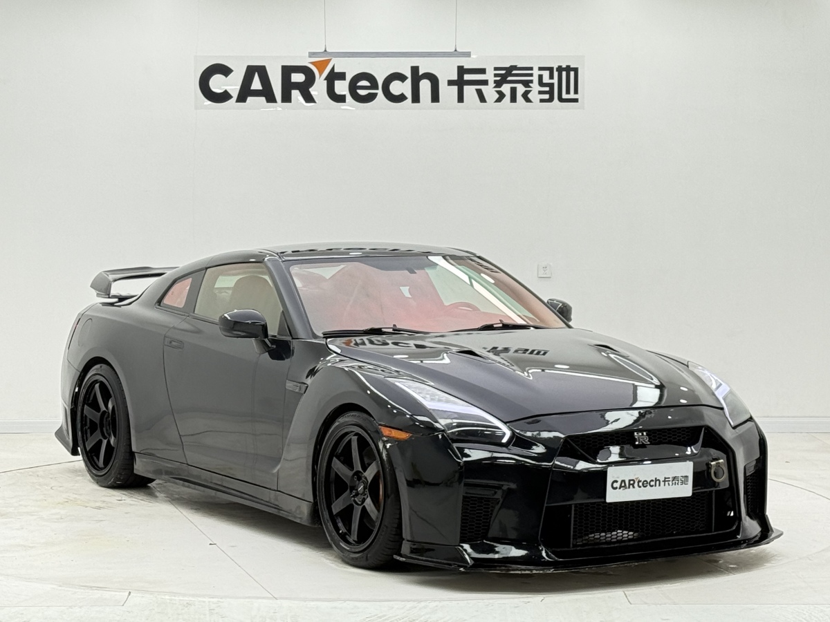 Nissan 2010 car image #5
