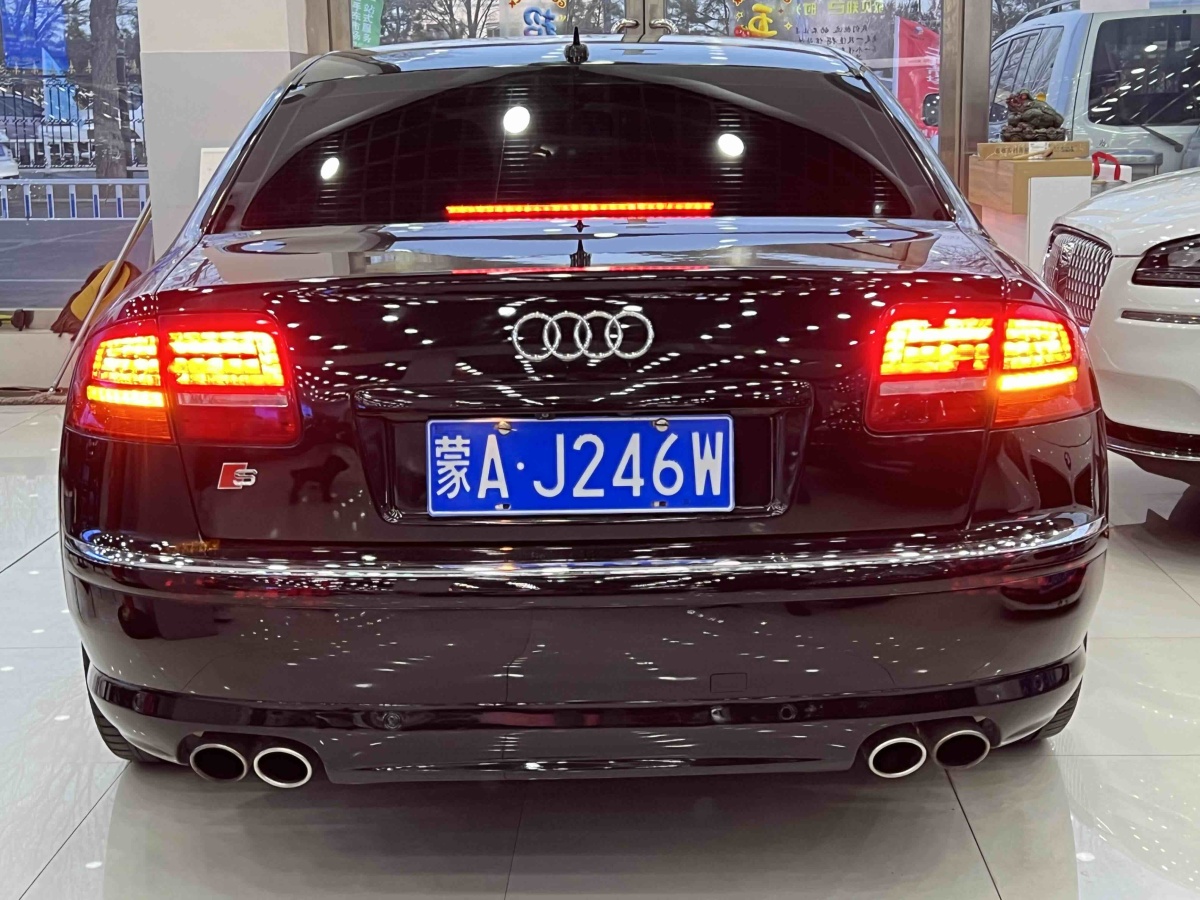 Audi S8 2009 car image #5
