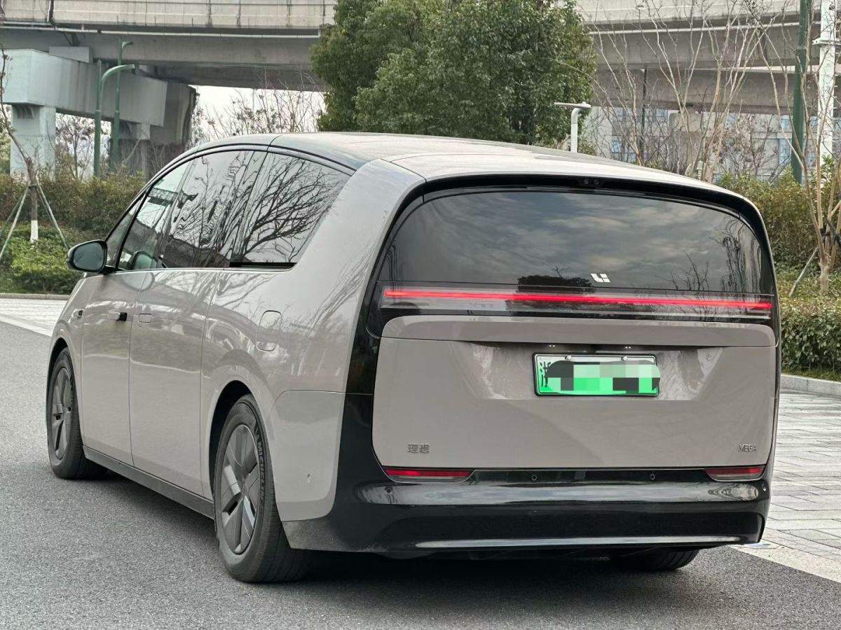 理想汽车 理想MEGA 2024 汽车图片 #5