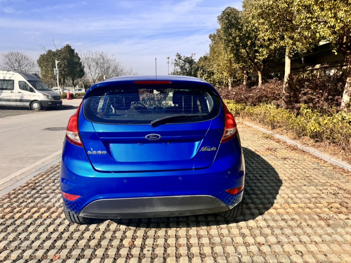Ford 2015 car image #5