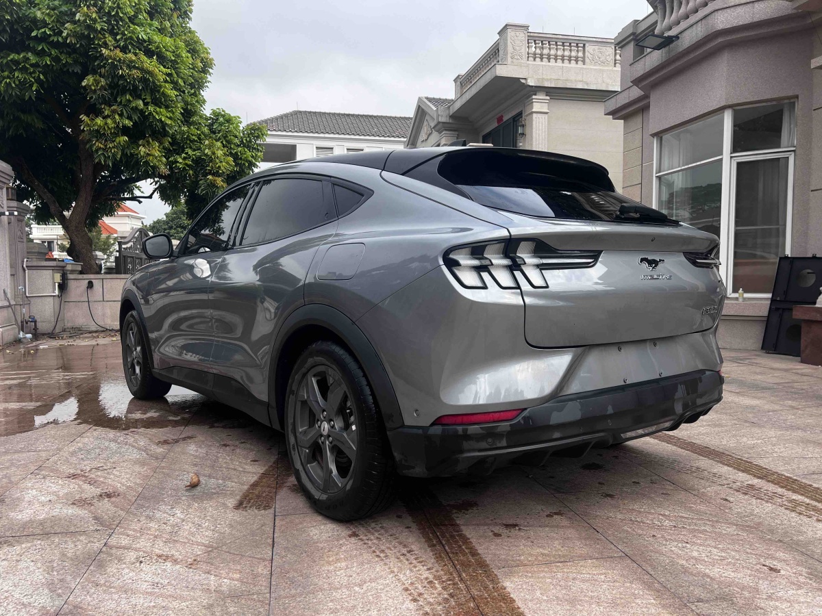 Ford 2022 car image #5