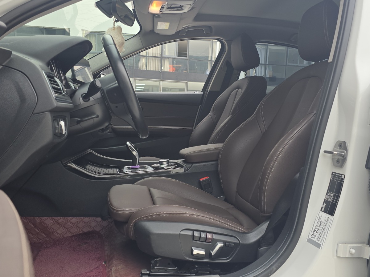 BMW 1 Series 2022 #5 BMW 1 Series 2022 car image #5