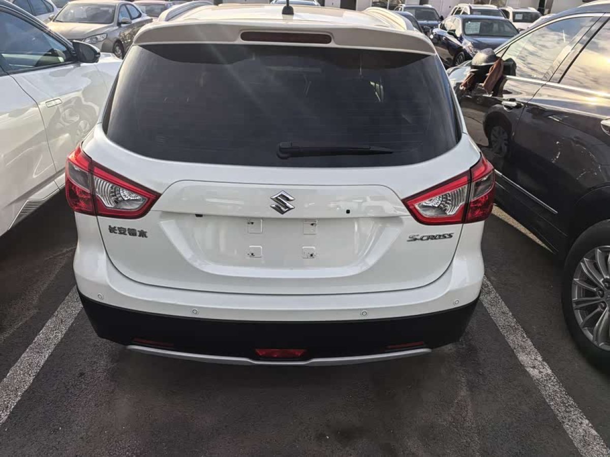 Suzuki S-Cross 2017 صورة سيارة #5