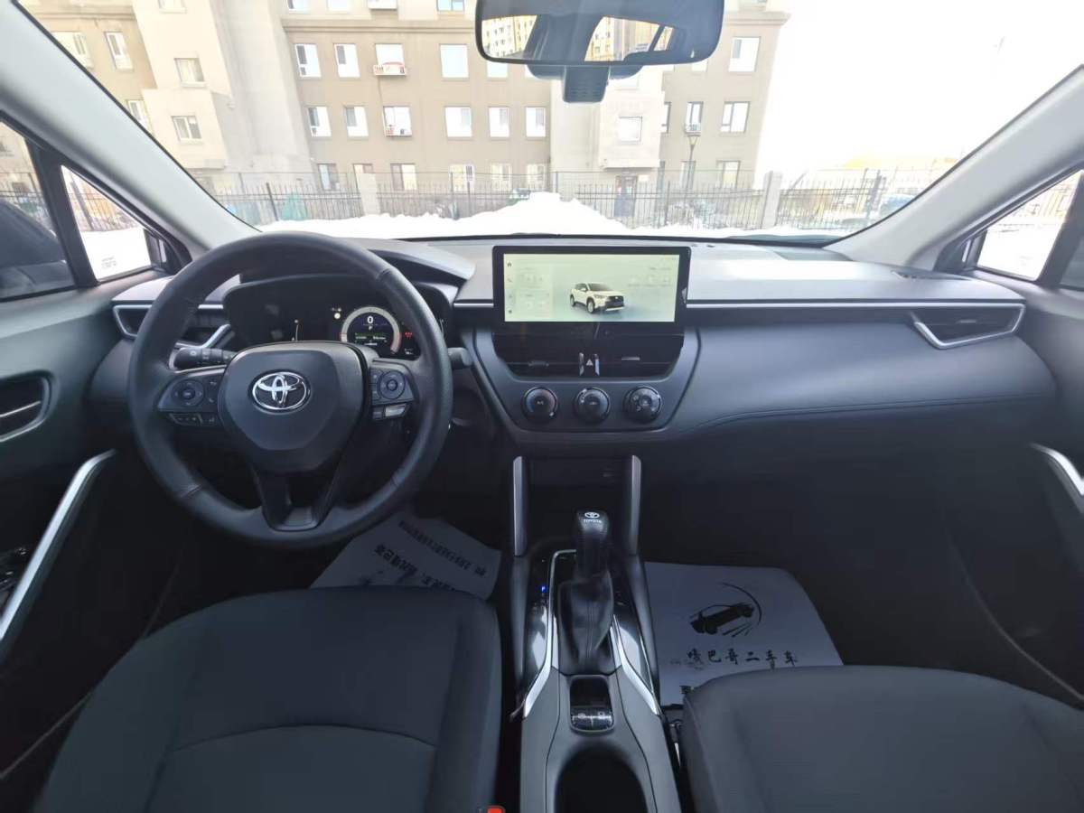 Toyota Corolla Cross 2024 immagine di auto #5