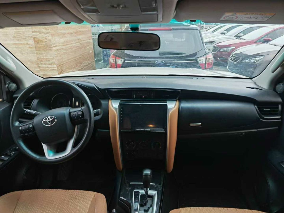 Toyota Fortuner 2015 #5 Toyota Fortuner 2015 immagine di auto #5