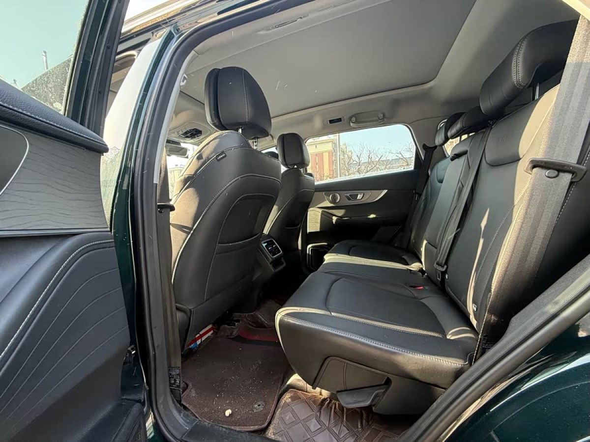 Chery Tiggo 8 PRO New Energy 2023 immagine di auto #5