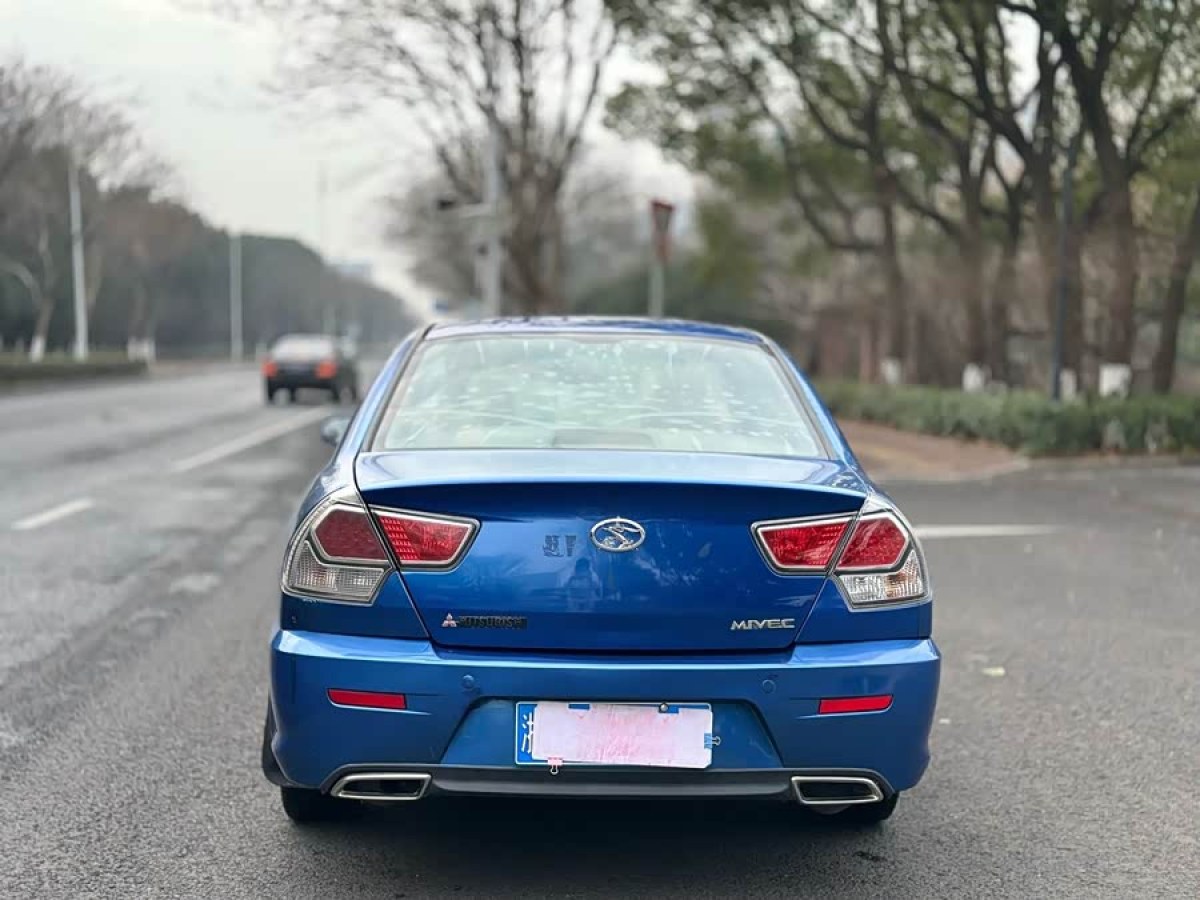 Soueast V3 Lingyue 2012 #5 Soueast V3 Lingyue 2012 car image #5