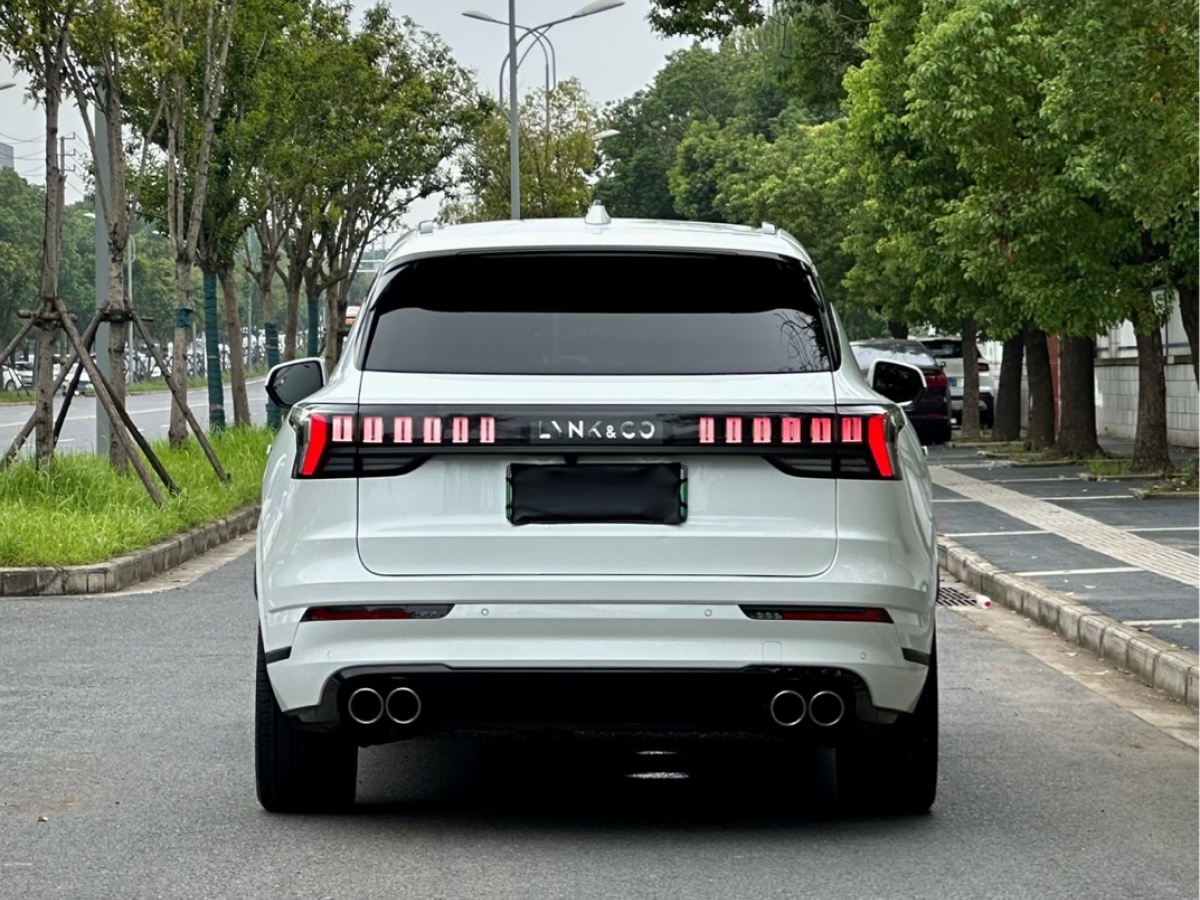 Lynk & Co 09 EM-P 2022 #5 Lynk & Co 09 EM-P 2022 car image #5