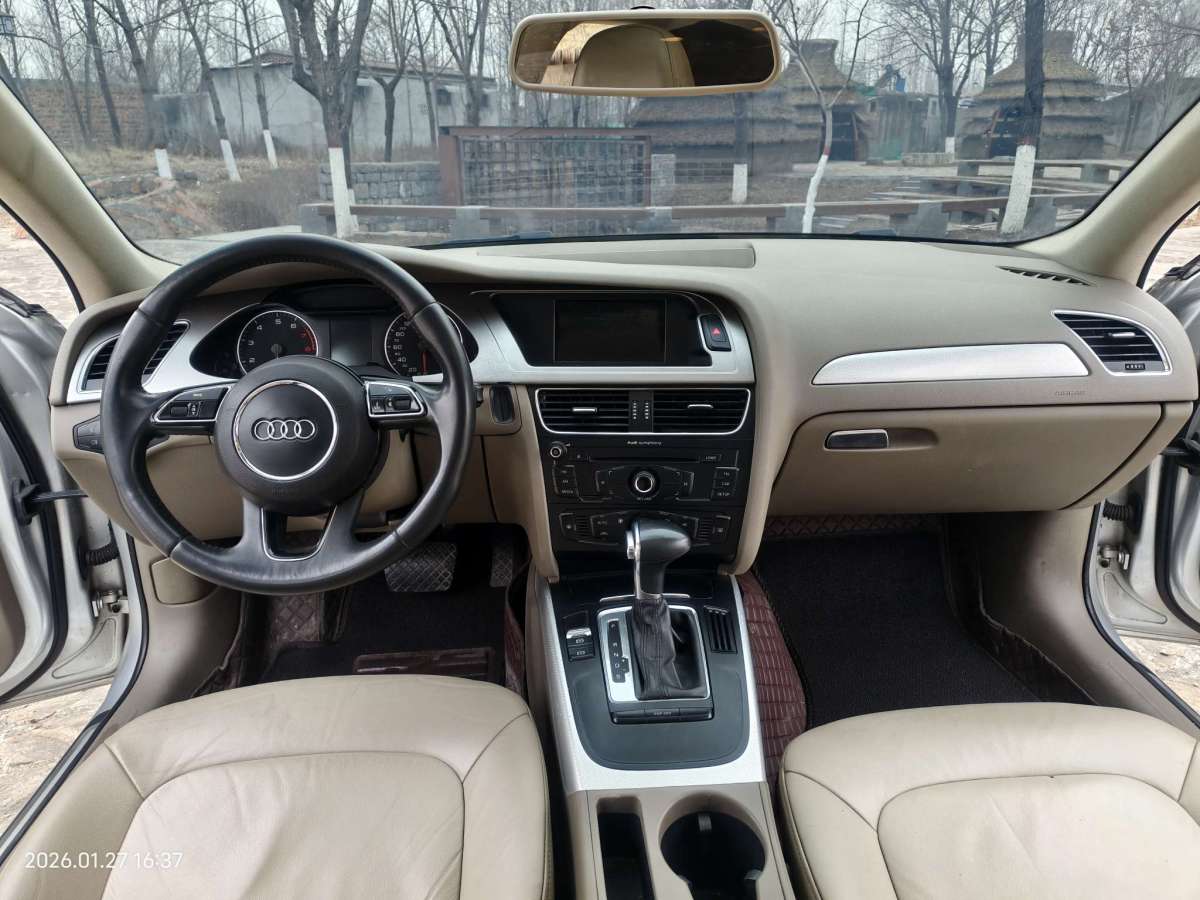 Audi A4L 2010 car image #5