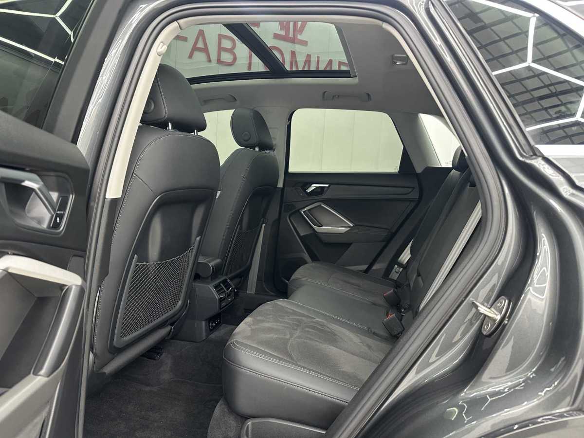 Audi Q3 2023 صورة سيارة #5