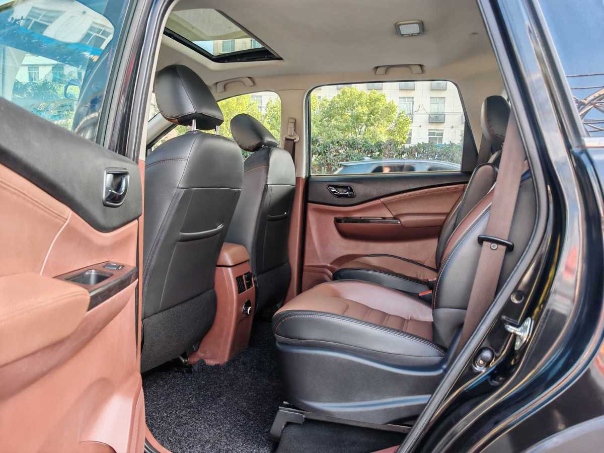 Forthing SX6 2017 #5 Forthing SX6 2017 car image #5