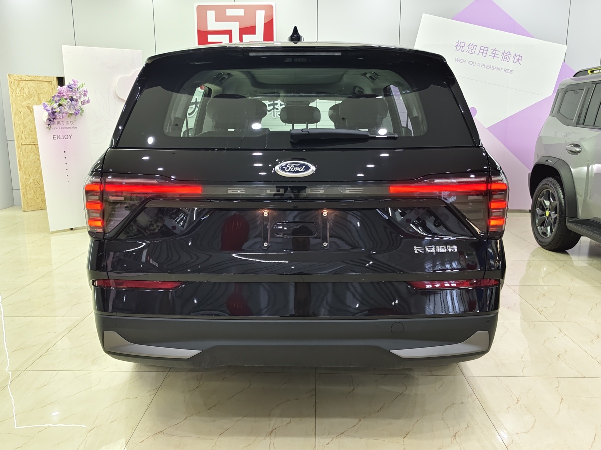 Ford Edge 2025 immagine di auto #5