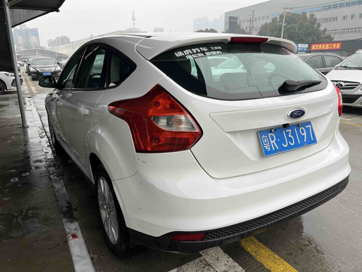 Ford 2015 car image #5