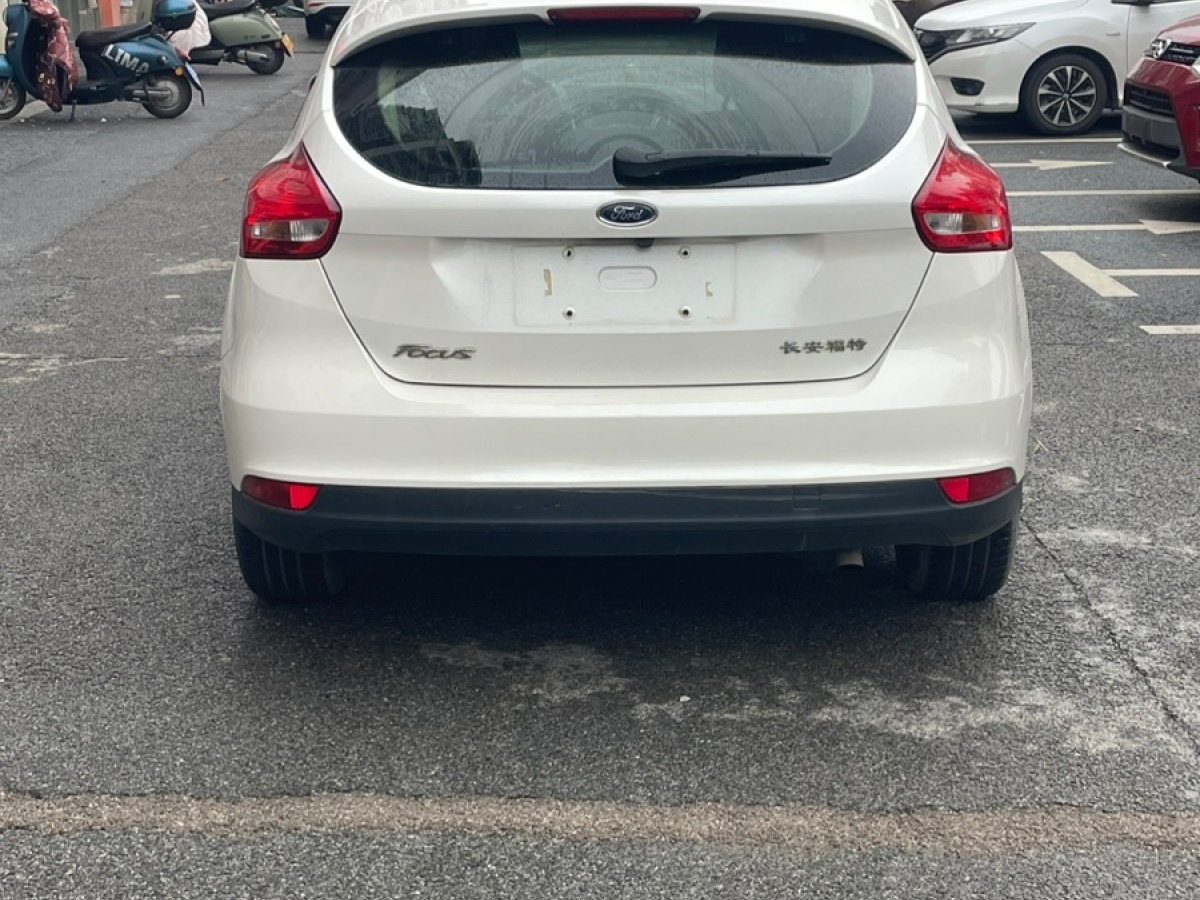 Ford Focus 2018 car image #5