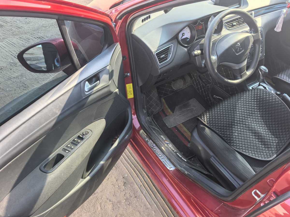 Peugeot 308 2012 car image #5