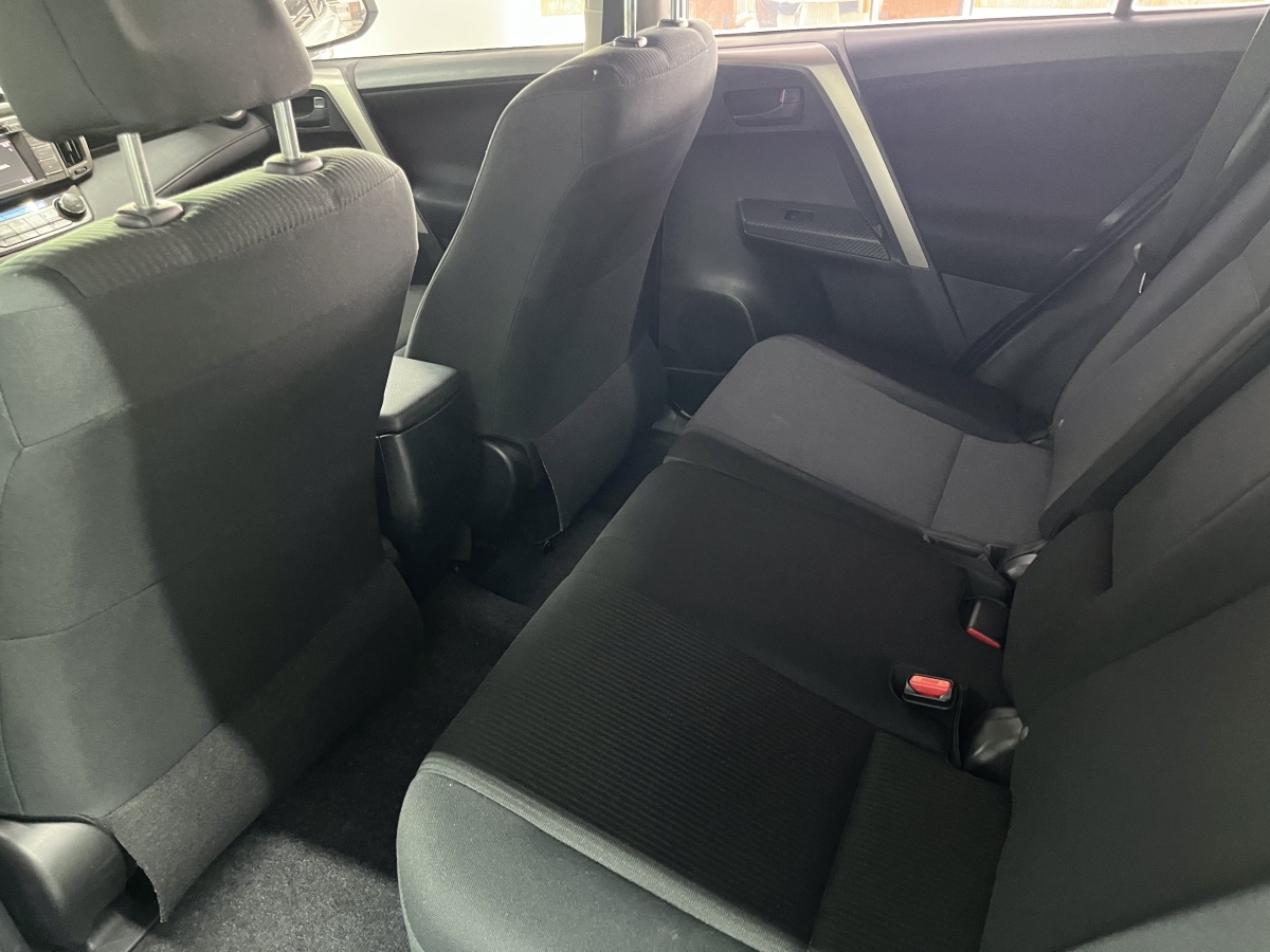 Toyota RAV4 2014 car image #5