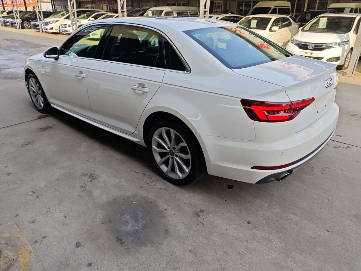 Audi A4L 2018 car image #5