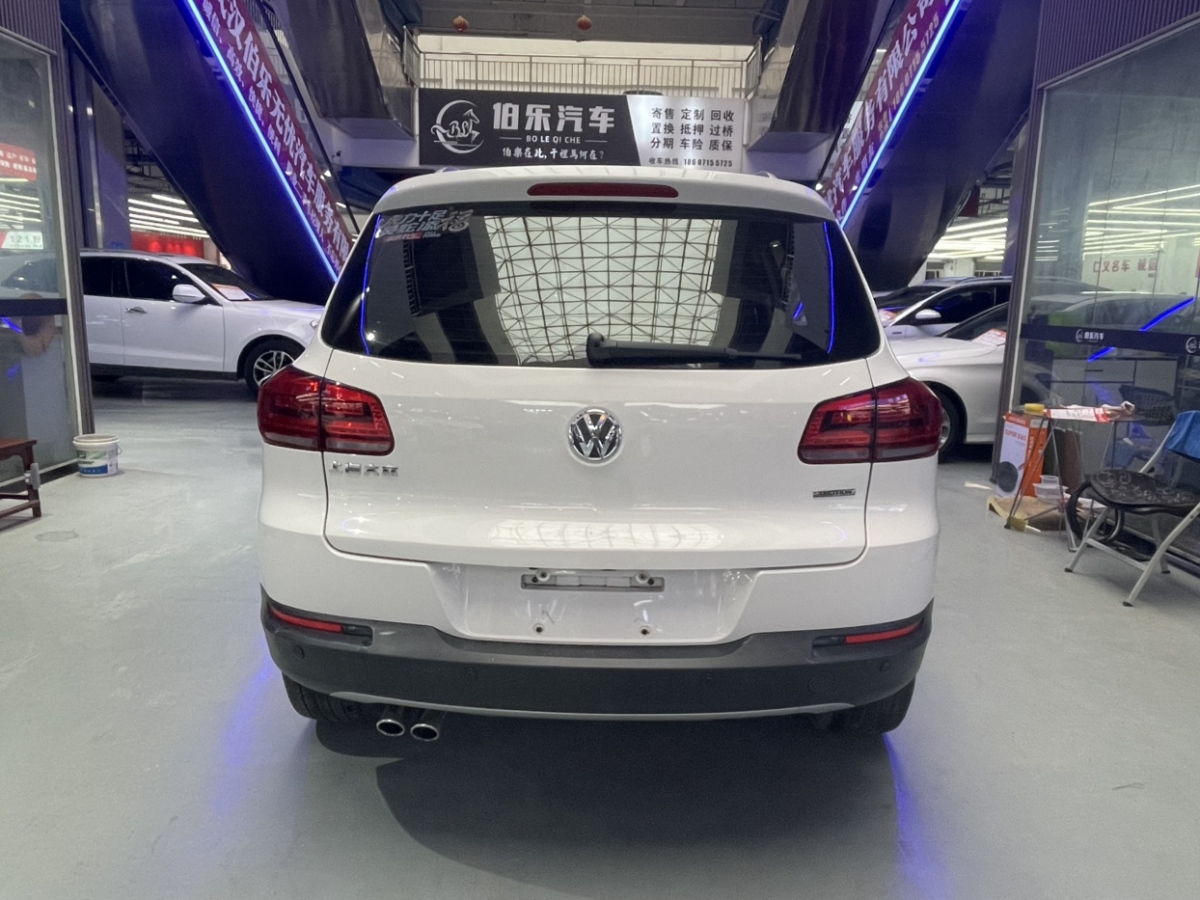 Volkswagen Tiguan 2014 car image #5