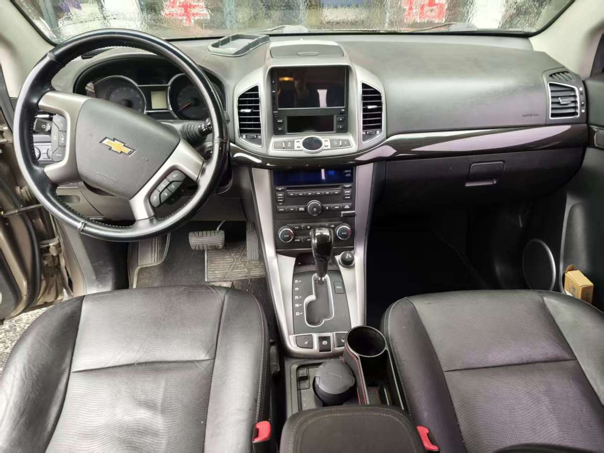 Chevrolet Captiva 2016 car image #5
