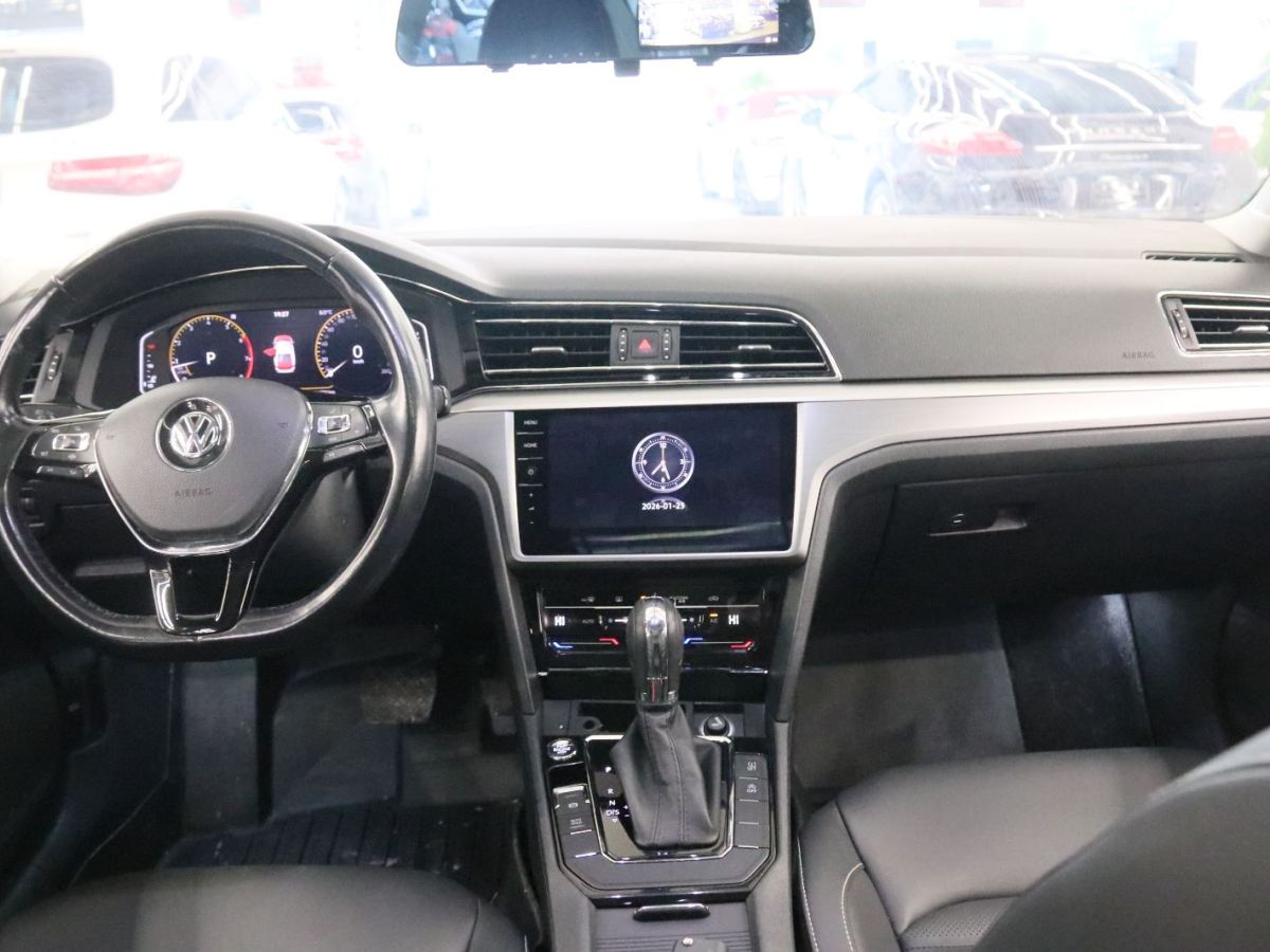 Volkswagen Lamando 2021 car image #5