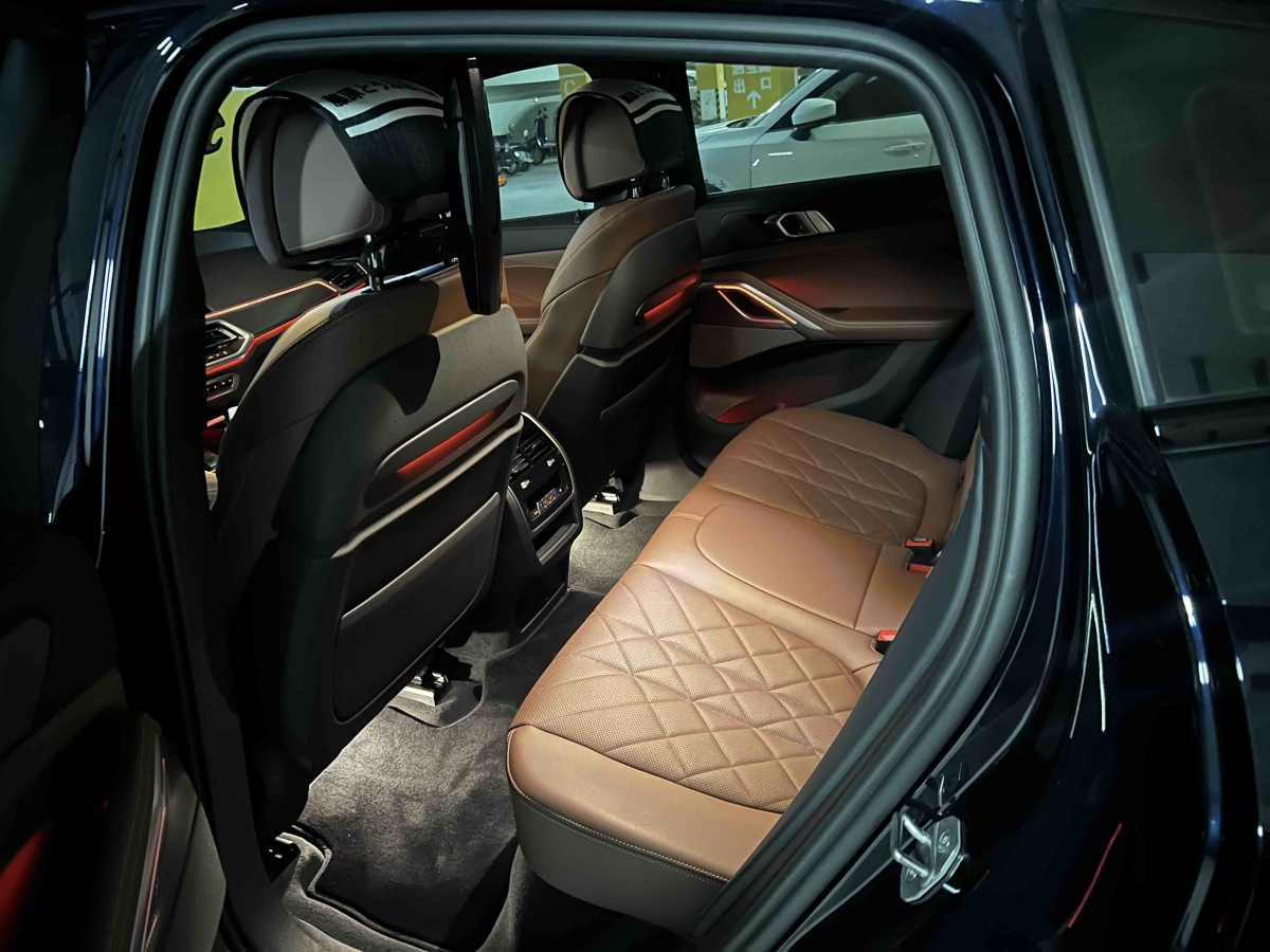 BMW X6 2023 صورة سيارة #5