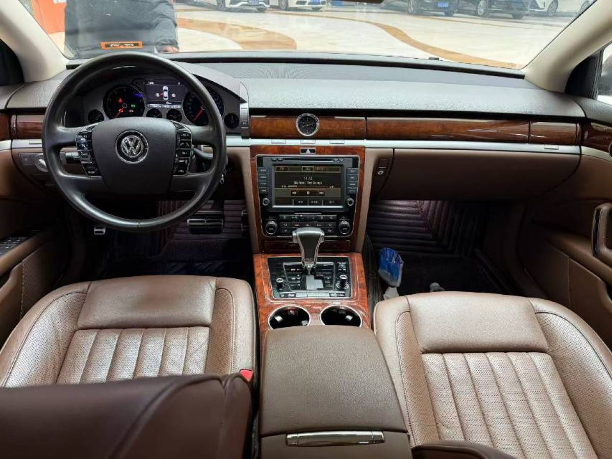 Volkswagen Pheaton 2016 immagine di auto #5