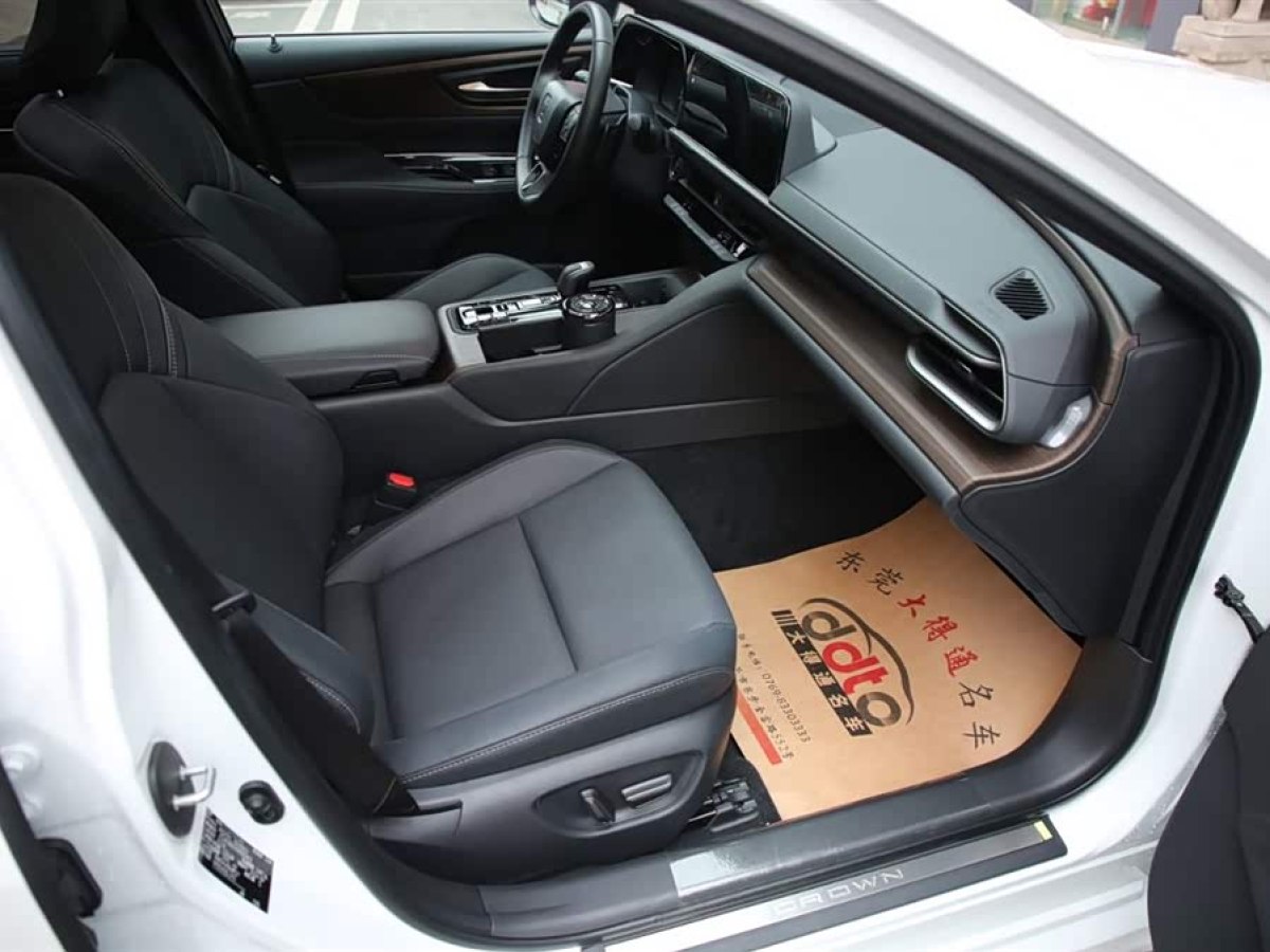 Toyota Crown 2024 #5 Toyota Crown 2024 imagen de coche #5