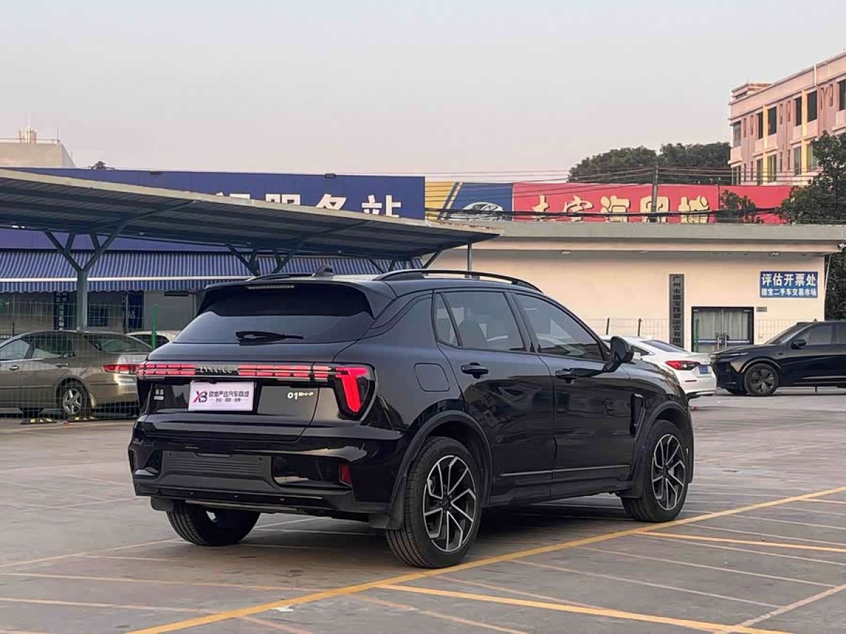 Lynk & Co 01 EM-P 2022 car image #5