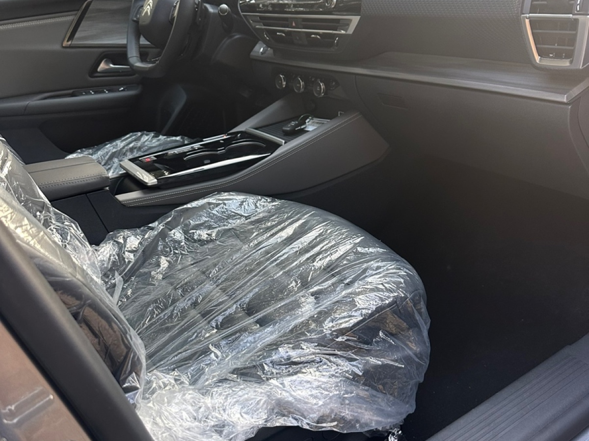 Citroen C5 X 2025 car image #5