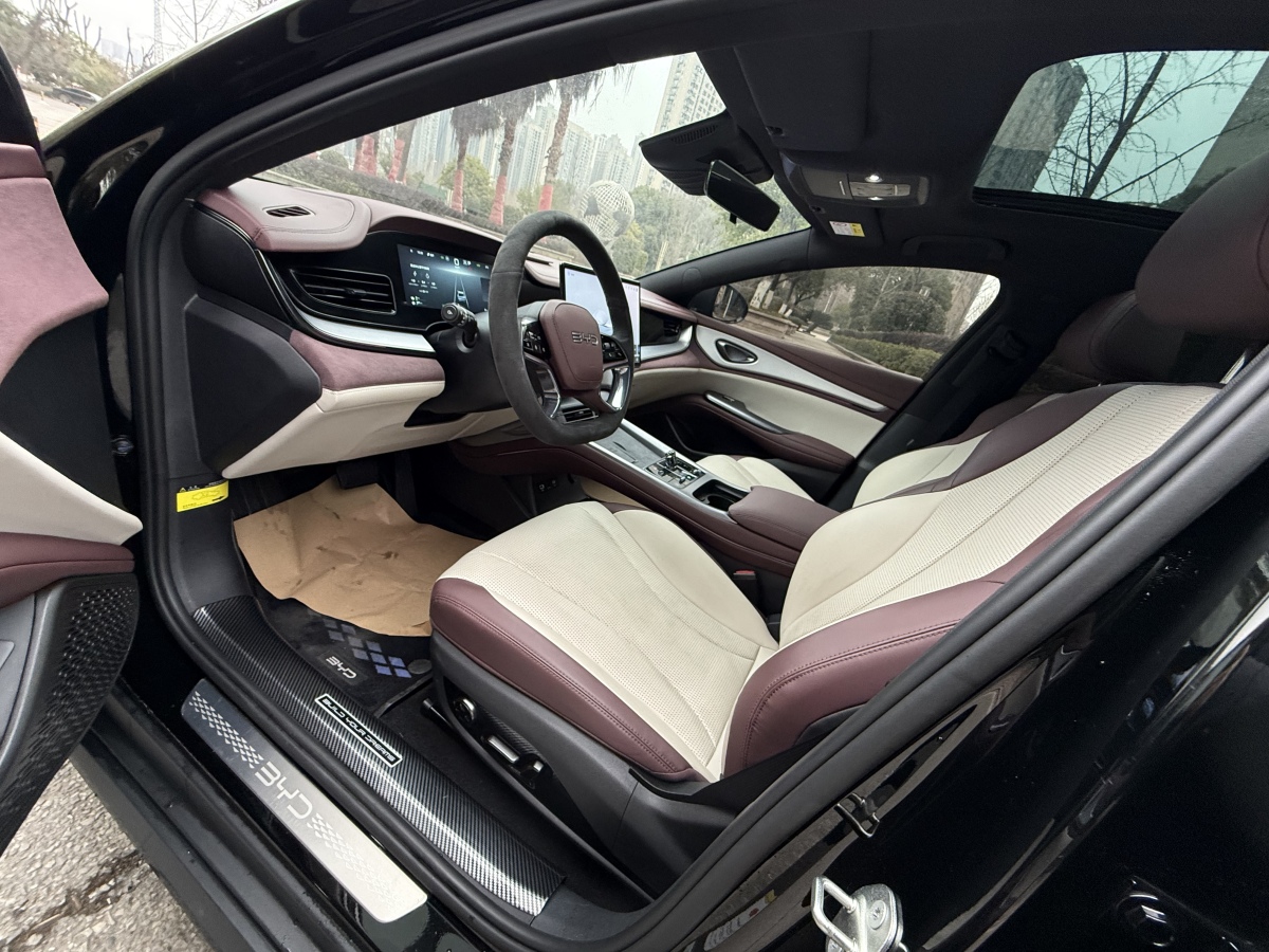 BYD Seal 07 DM-i 2024 #5 BYD Seal 07 DM-i 2024 car image #5