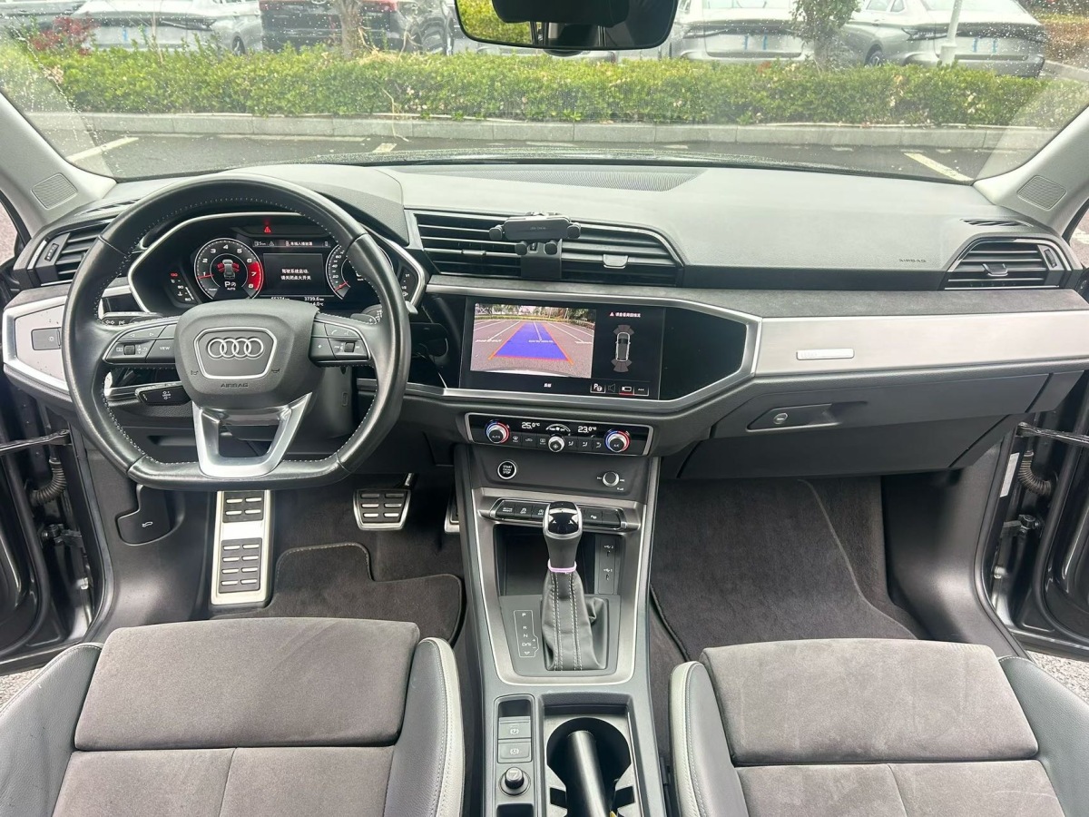 Audi Q3 2022 #5 Audi Q3 2022 изображение автомобиля #5