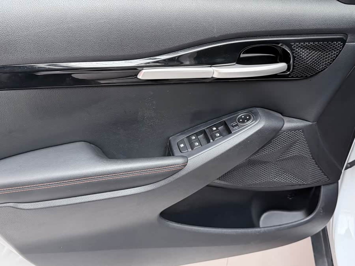 起亚 赛图斯 2024 汽车图片 #5