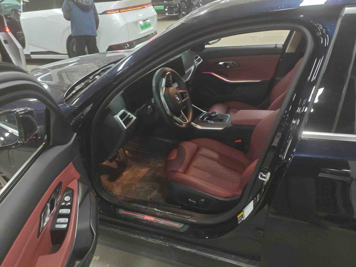 BMW i3 2025 immagine di auto #5