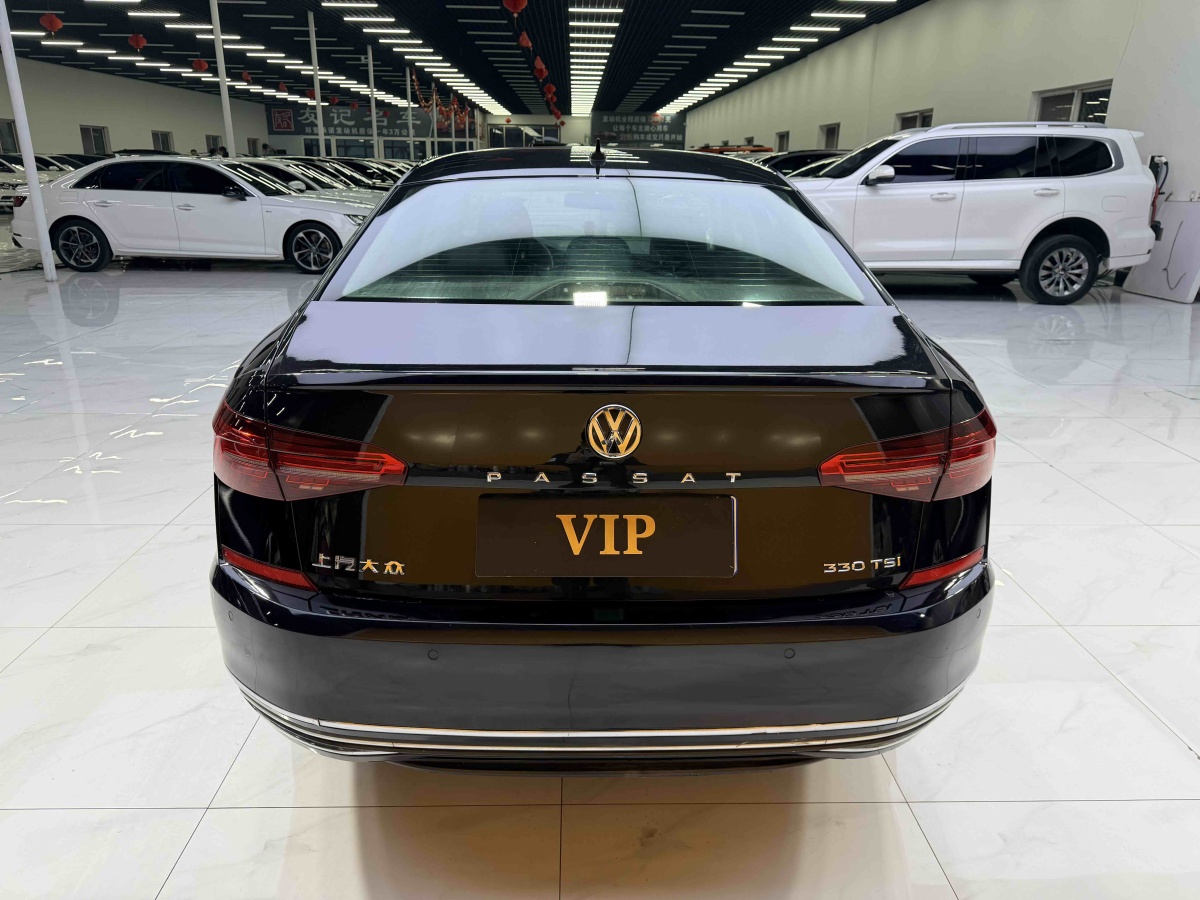 Volkswagen Passat 2019 car image #5