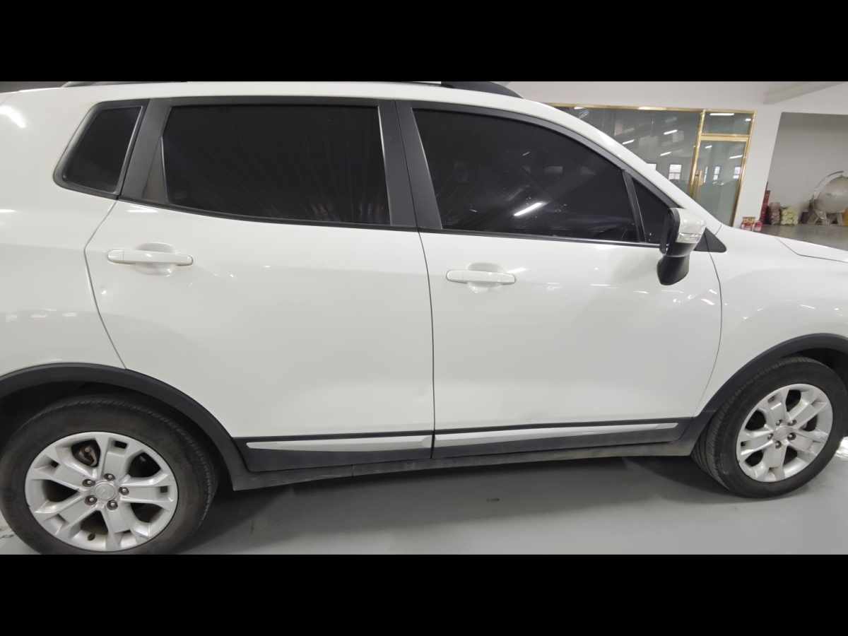 Changan CS15 2017 #5 Changan CS15 2017 imagen de coche #5