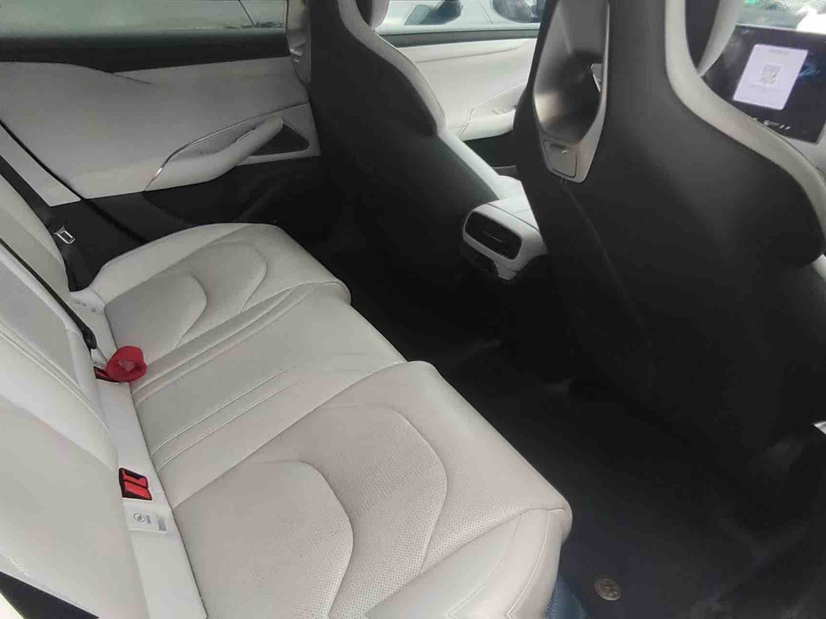 MI SU7 2024 car image #5