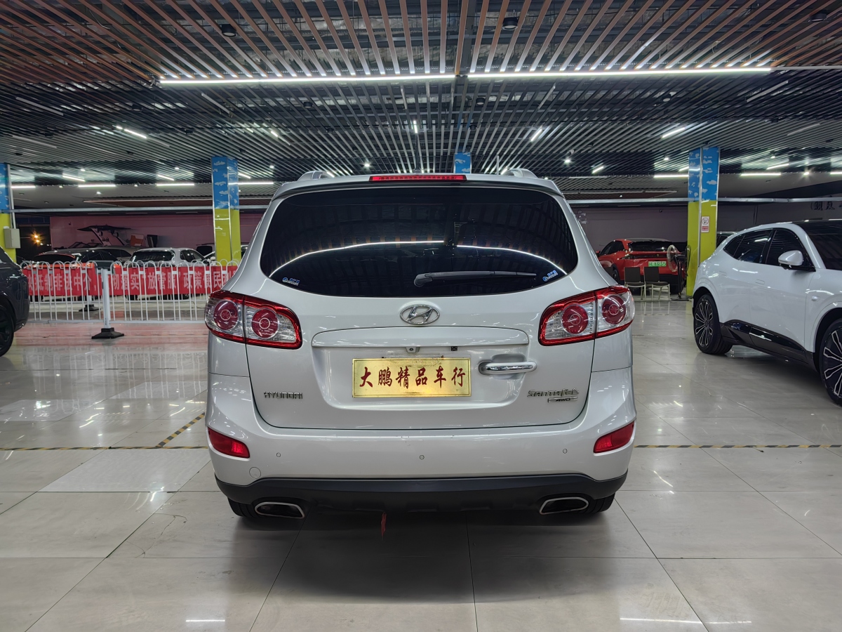 Hyundai Santa Fe Classic 2010 #5 Hyundai Santa Fe Classic 2010 car image #5