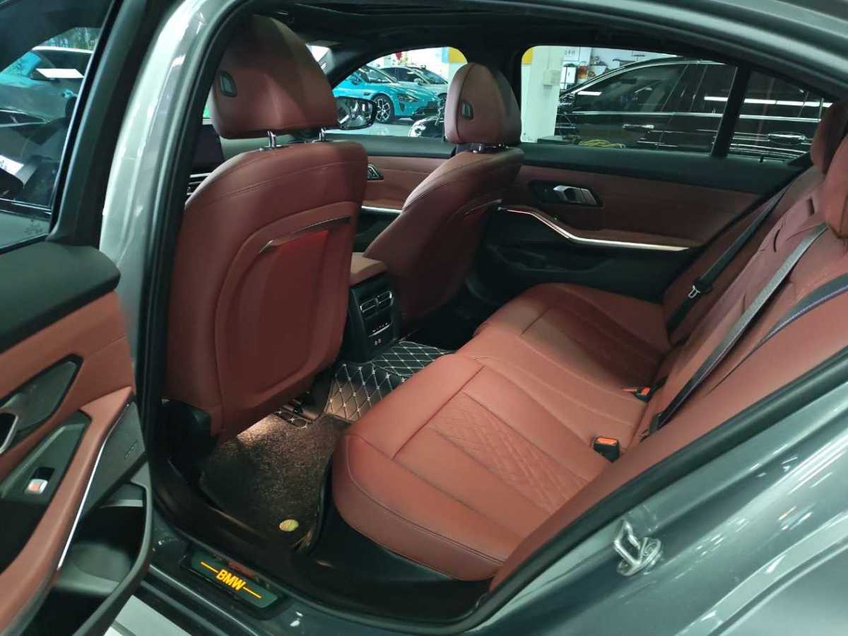 BMW i3 2023 immagine di auto #5