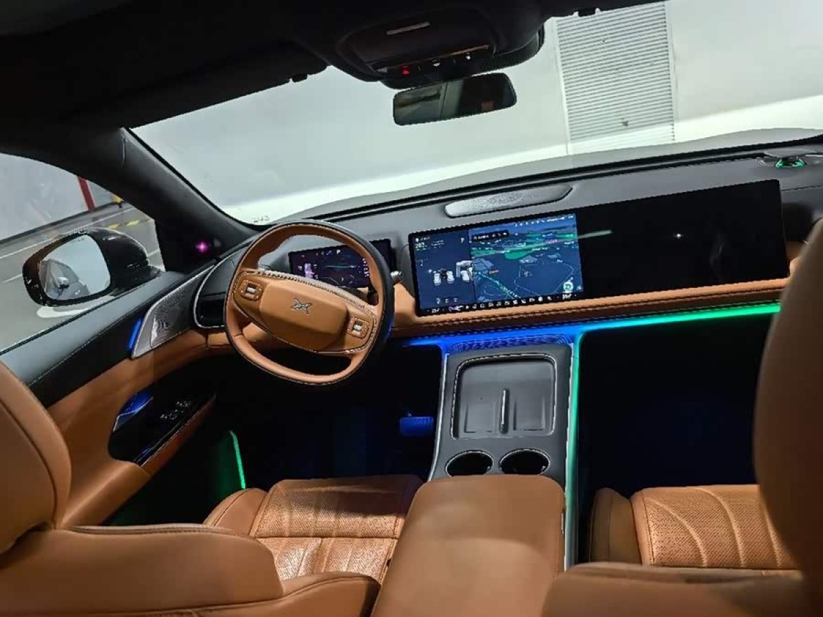 Xpeng G9 2025 #5 Xpeng G9 2025 car image #5