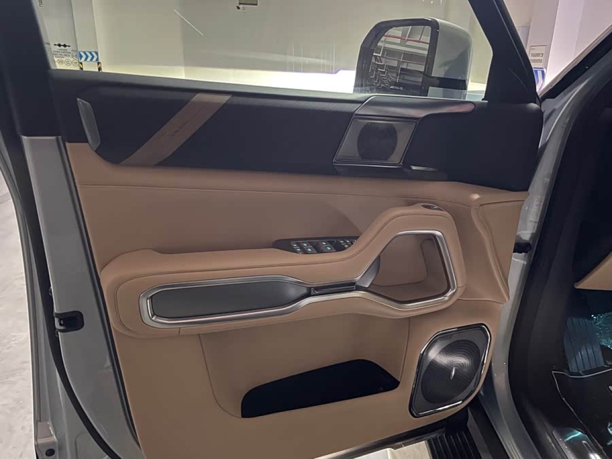 FangChengBao Leopard 8 2024 car image #5